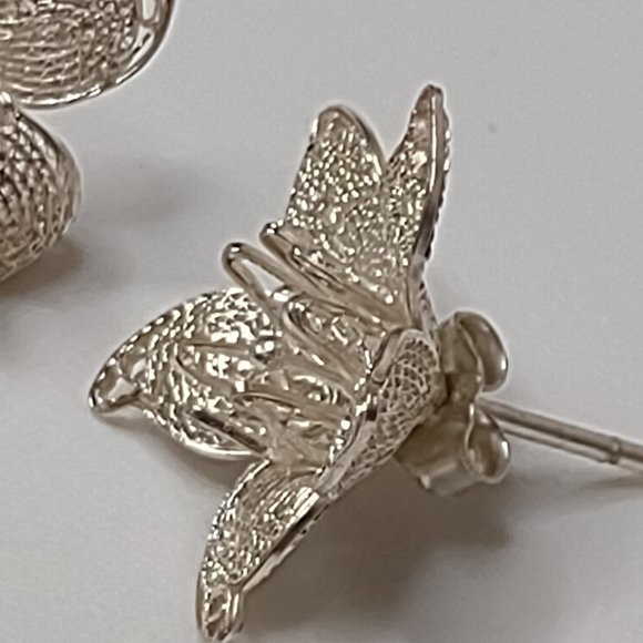 Lightweight Metal Mesh Filigree Flower Earrings - Picture 7 of 14